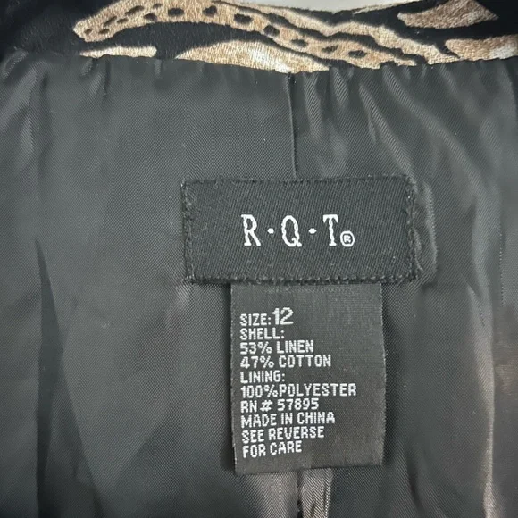 Patterned Jacket - Picture 2 of 6